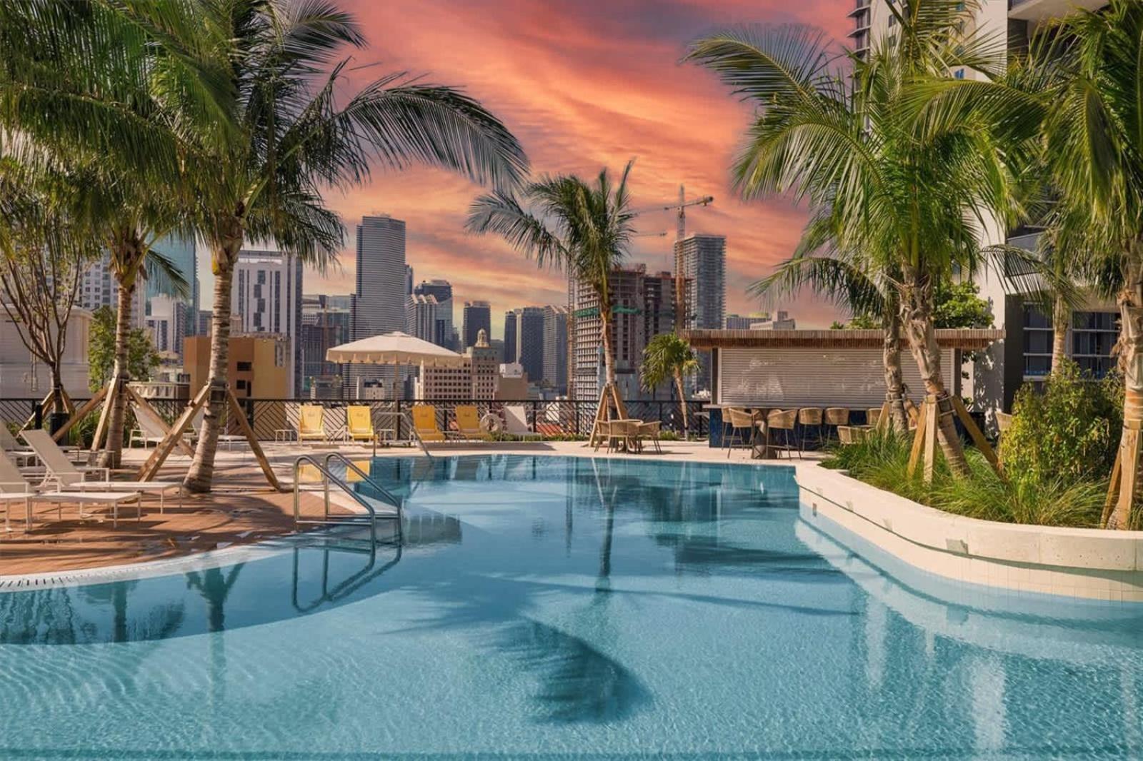 Spectacular With Pool & Gym Apartamento